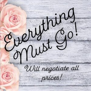 ALL OFFERS CONSIDERED! 🌸